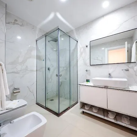 Tanushaj Beach 5* Shëngjin